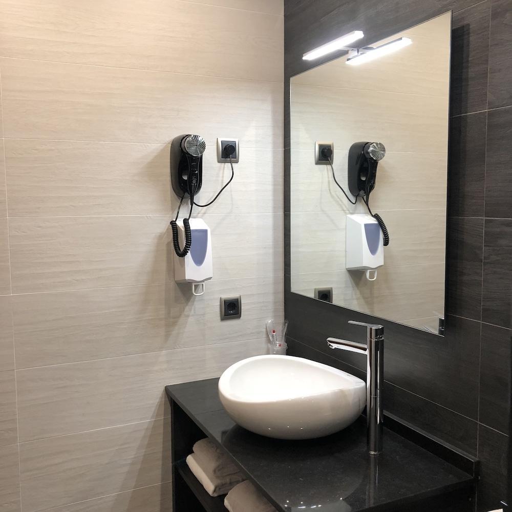 Hotel Restaurant Sol I VI Lavern エクステリア 写真